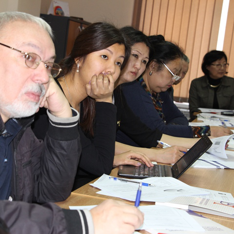 Представитель Минфина КР представил журналистам проект Концепции развития межбюджетных отношений в Кыргызской Республике на период 2016-2019 годы