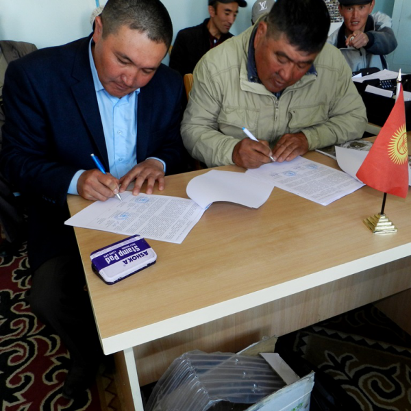 Представители пяти целевых муниципалитетов Нарынской области подписали Меморандум о сотрудничестве с Проектом