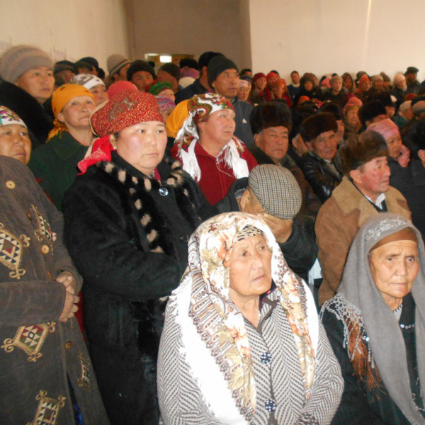 Жителям Кызыл-Сууйского аймака Кара-Сууйского района нужна питьевая вода